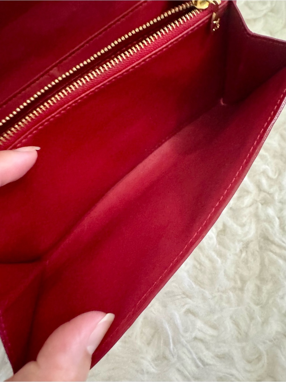 Louis Vuitton Red Vernis Monogram Wallet - Picture 5 of 13